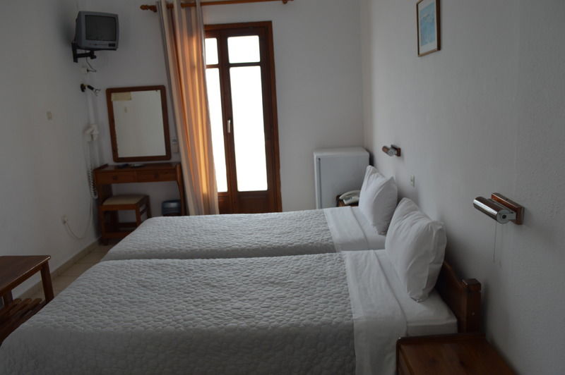 Artemis Hotel Ájosz Sztéfanosz Kültér fotó